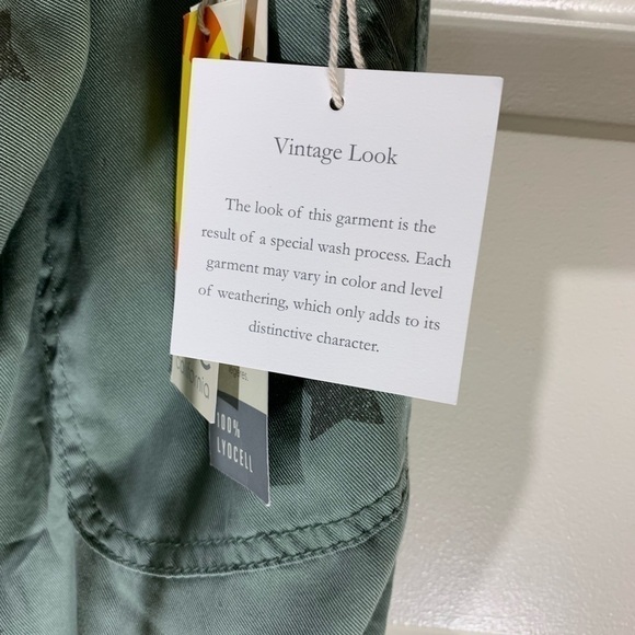 C&C California Flowy Sage green Boho Stars Print Jogger 100 % Lyocell Pants Sz M - Picture 11 of 13